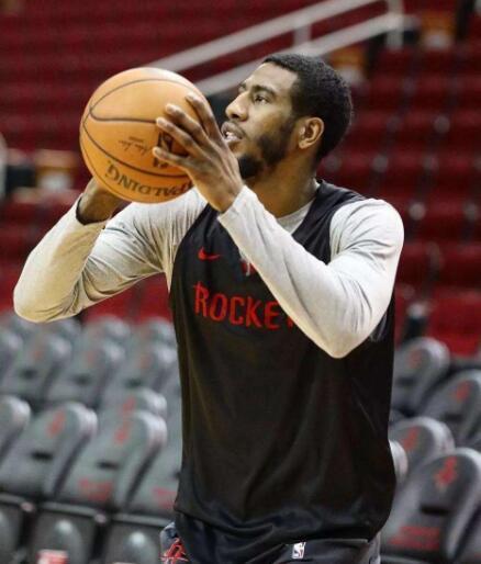 梅西职业生涯获得13座联赛冠军：西甲10冠、法甲2冠、美职联1冠（梅西生涯收获13座联赛桂冠：西甲10冠、法甲2冠、美职联1冠）