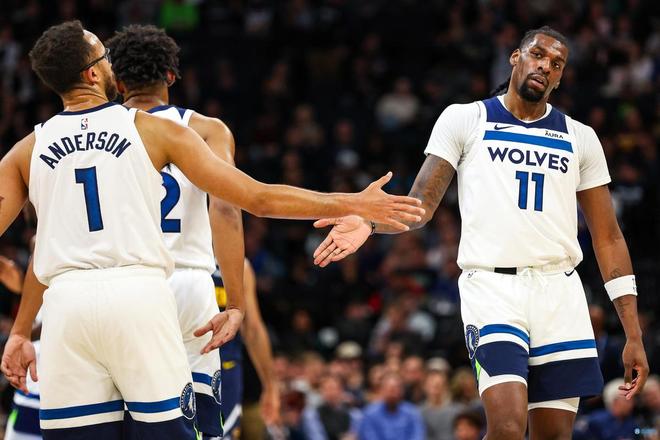 罗德里戈：我们正处在艰难的时期，但全队都支持主教练（罗德里戈：处境艰难，但我们全队力挺主帅）