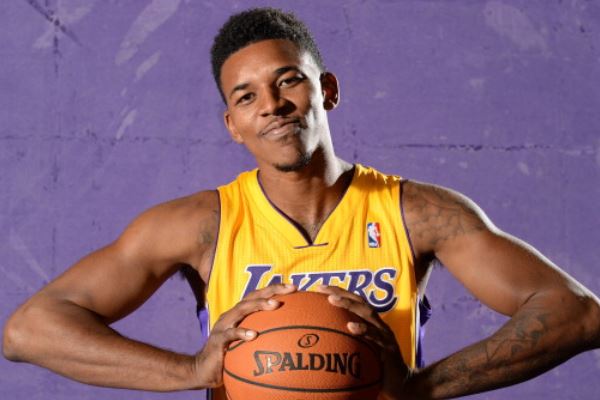 国米vs威尼斯：小图拉姆搭档皮奥；迪乌夫、苏契奇首发（国米迎战威尼斯：小图拉姆携手皮奥，迪乌夫、苏契奇先发）