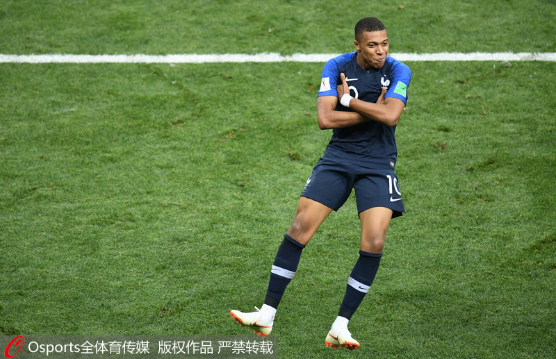 备战秋冬高尔夫：你的保暖防风战袍准备好了吗？