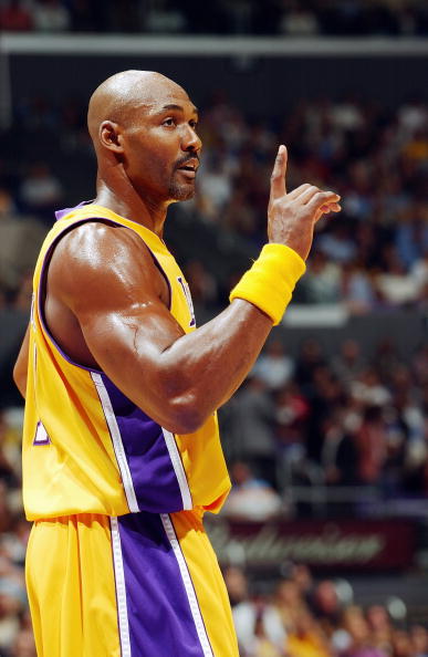 C罗为合作的AI网站宣传，视频中梅罗之争再次成为话题（C罗为合作AI平台拍宣传片，视频引发梅罗之争再度热议）